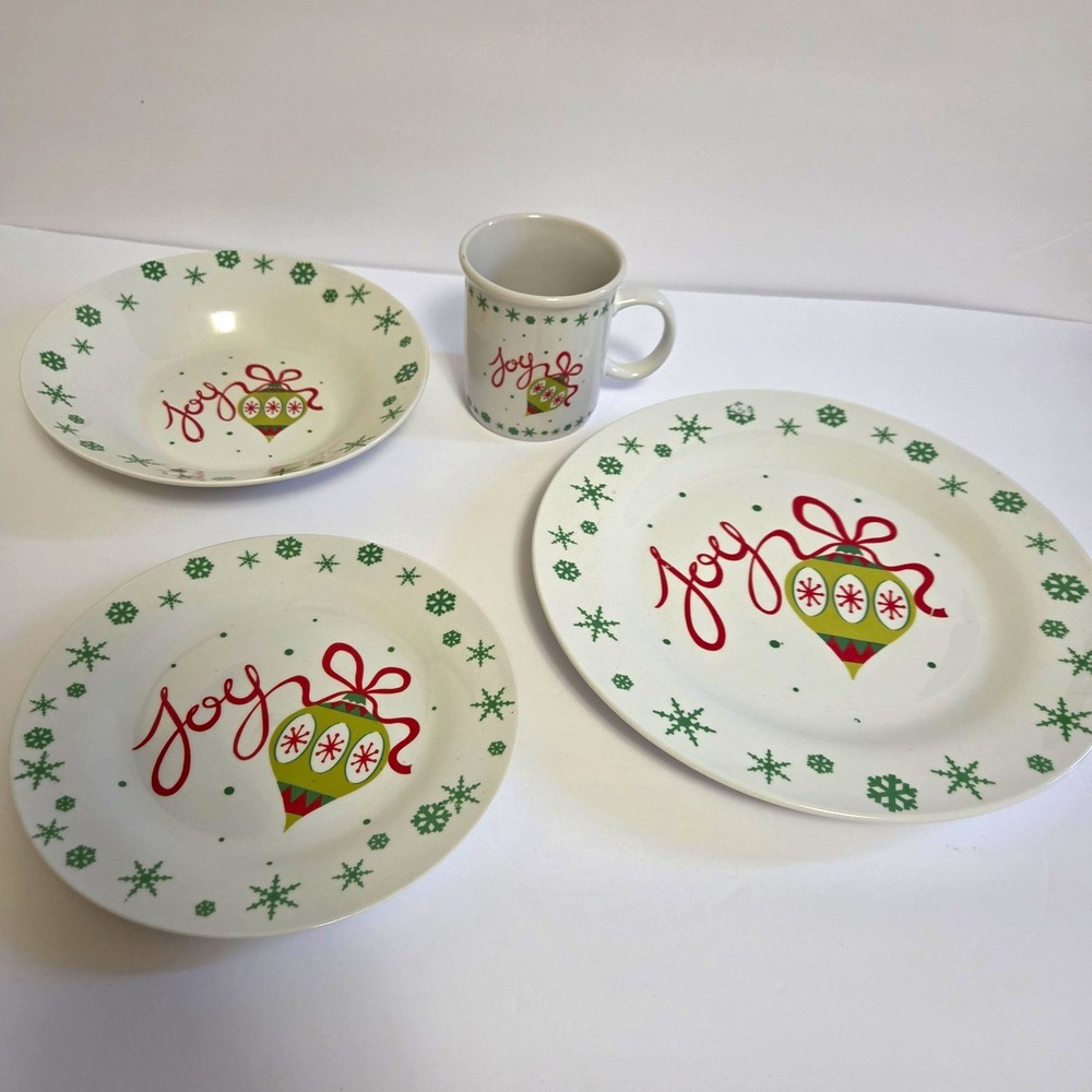 JAS Exclusive Joy 4pc Stoneware Dinner Set 2005 Christmas Holiday Festive Decor
